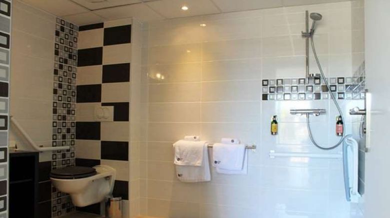 <b>Rives d'Or Hotel Room</b>. Images powered by <a href="https://iceportal.shijigroup.com/" title="IcePortal" target="_blank">IcePortal</a>.