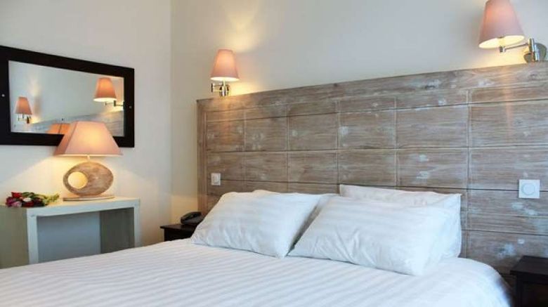 <b>Rives d'Or Hotel Restaurant</b>. Images powered by <a href="https://iceportal.shijigroup.com/" title="IcePortal" target="_blank">IcePortal</a>.
