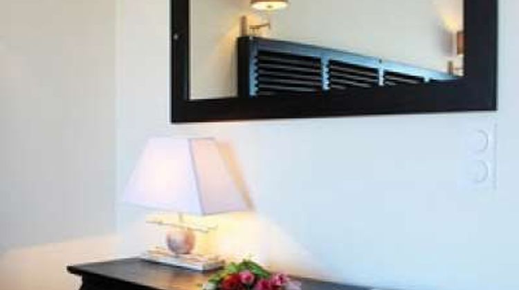 Rives d'Or Hotel Room