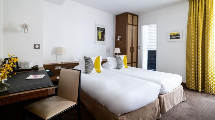Hotel Le Colisee Room