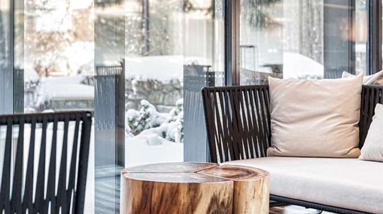 <b>Hotel Bonaventure Montreal Lobby</b>. Images powered by <a href="https://iceportal.shijigroup.com/" title="IcePortal" target="_blank">IcePortal</a>.