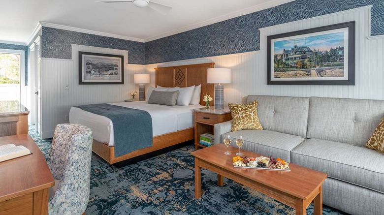<b>Bar Harbor Inn & Spa Room</b>. Images powered by <a href="https://iceportal.shijigroup.com/" title="IcePortal" target="_blank">IcePortal</a>.