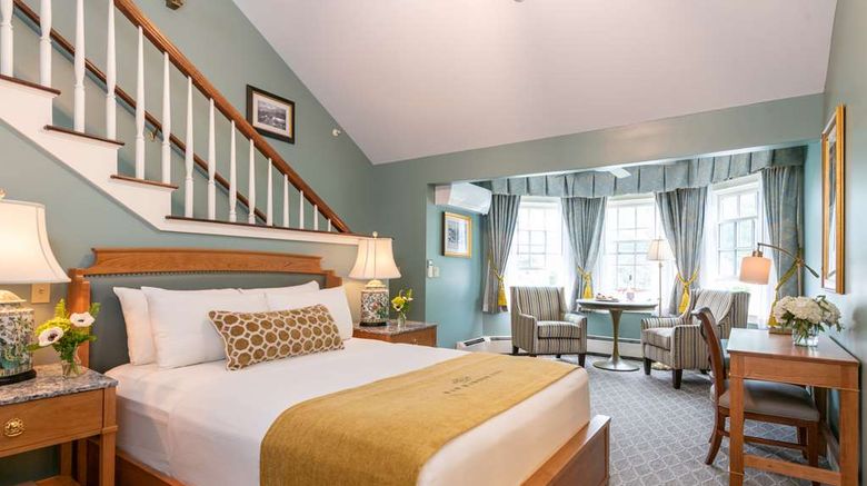 <b>Bar Harbor Inn & Spa Suite</b>. Images powered by <a href="https://iceportal.shijigroup.com/" title="IcePortal" target="_blank">IcePortal</a>.