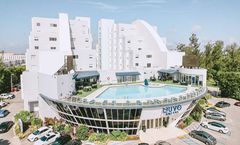 Nuvo Suites Hotel