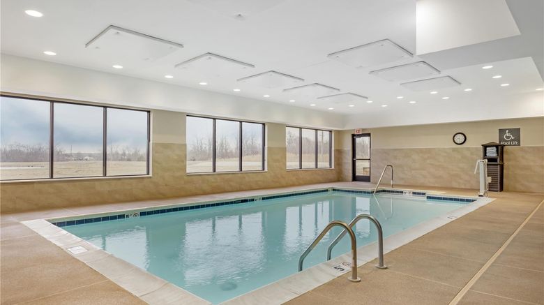 <b>Best Western Plus Centralia Hotel & Stes Pool</b>. Images powered by <a href="https://iceportal.shijigroup.com/" title="IcePortal" target="_blank">IcePortal</a>.