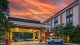 <b>Surestay Plus By Best Western Chicago Exterior</b>. Images powered by <a href="https://iceportal.shijigroup.com/" title="IcePortal" target="_blank">IcePortal</a>.