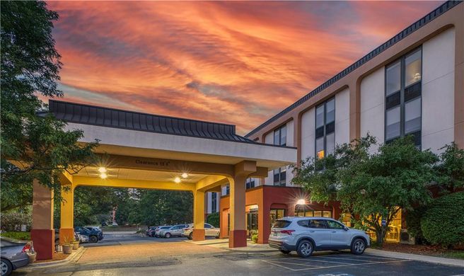 Surestay Plus By Best Western Chicago Exterior