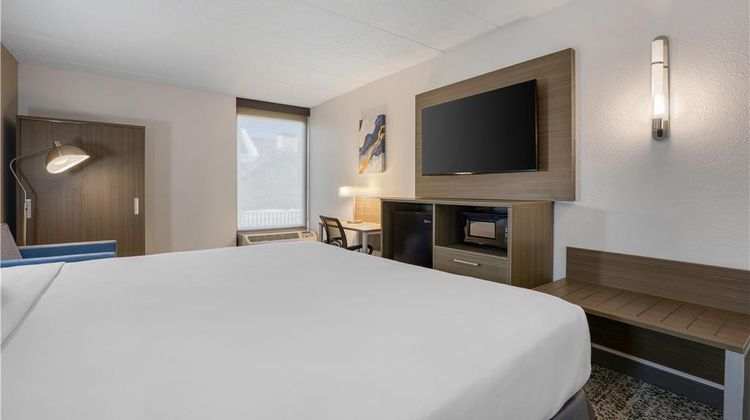 Surestay Plus By Best Western Chicago Room