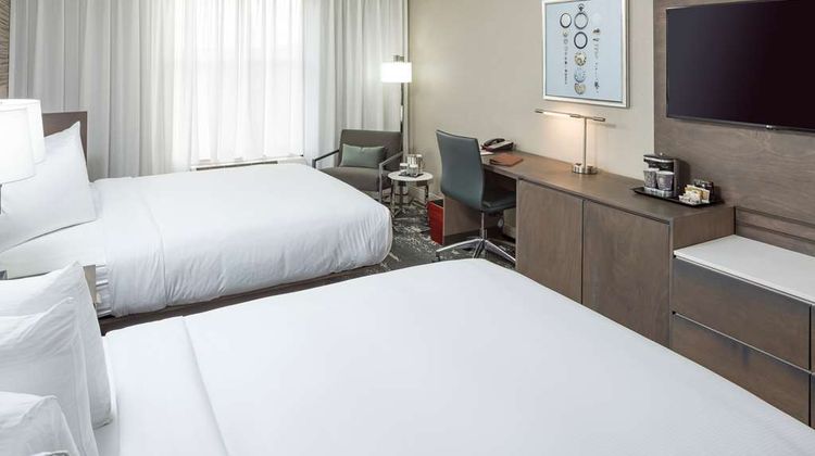 DoubleTree Boston Logan Airport Chelsea Room