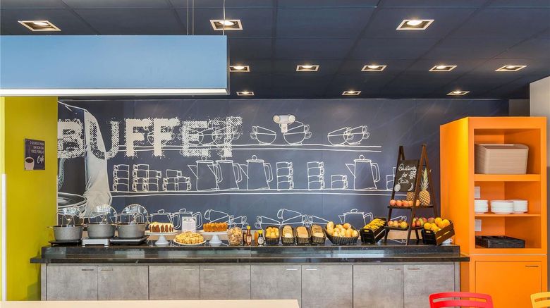 <b>Ibis Budget Blumenau Restaurant</b>. Images powered by <a href="https://iceportal.shijigroup.com/" title="IcePortal" target="_blank">IcePortal</a>.