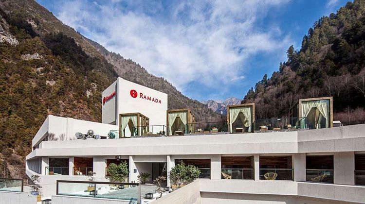 Ramada by Wyndham Guergou Exterior