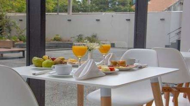 <b>Esplendor by Wyndham Asuncion Restaurant</b>. Images powered by <a href="https://iceportal.shijigroup.com/" title="IcePortal" target="_blank">IcePortal</a>.