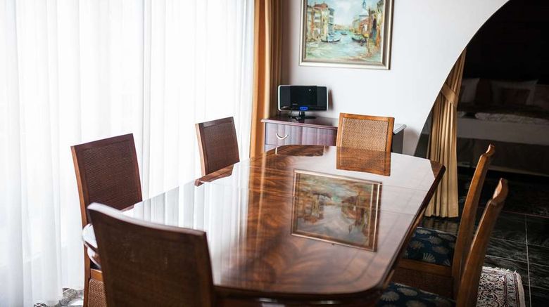 <b>Hotel Barbarossahof Suite</b>. Images powered by <a href="https://iceportal.shijigroup.com/" title="IcePortal" target="_blank">IcePortal</a>.