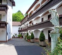 Hotel Barbarossahof Exterior