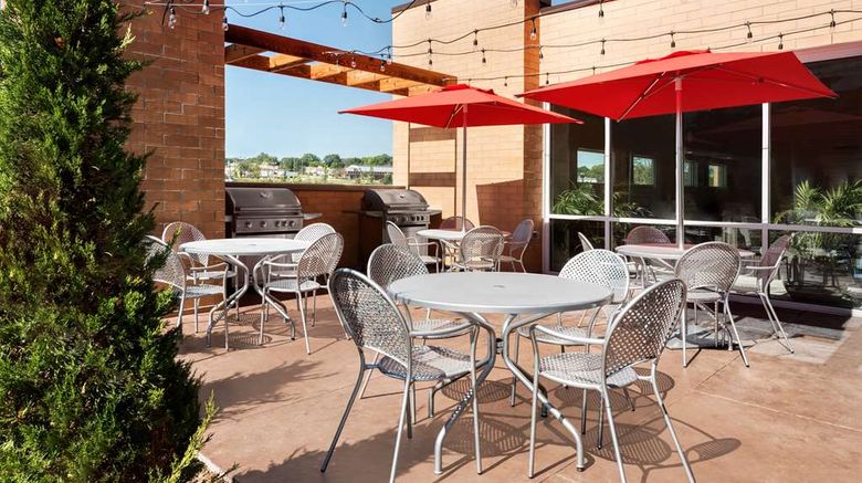 <b>Home2 Suites by Hilton Menomonee Exterior</b>. Images powered by <a href="https://iceportal.shijigroup.com/" title="IcePortal" target="_blank">IcePortal</a>.