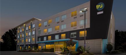 Tru by Hilton McDonough Exterior
