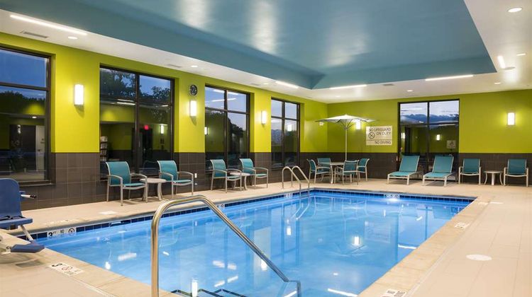 Hampton Inn Westfield Pool
