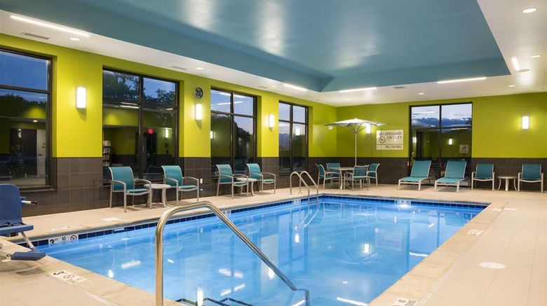 <b>Hampton Inn Westfield Pool</b>. Images powered by <a href="https://iceportal.shijigroup.com/" title="IcePortal" target="_blank">IcePortal</a>.
