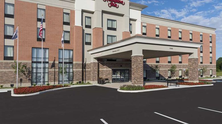 <b>Hampton Inn Westfield Exterior</b>. Images powered by <a href="https://iceportal.shijigroup.com/" title="IcePortal" target="_blank">IcePortal</a>.