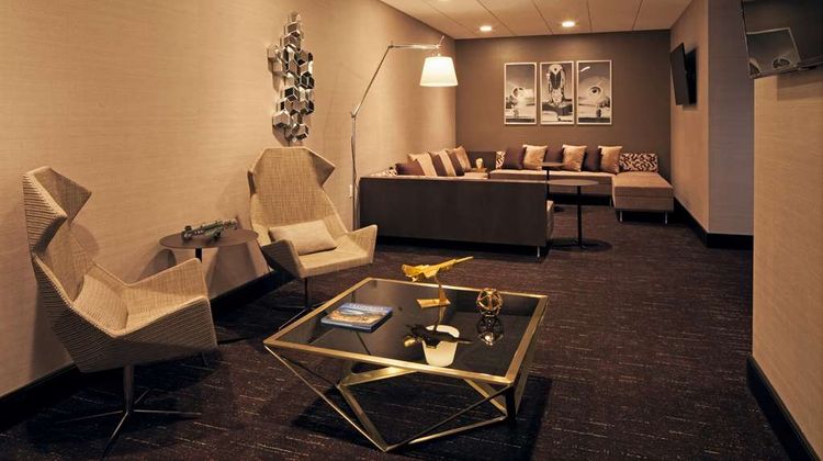 H Hotel Los Angeles, Curio Collection Lobby
