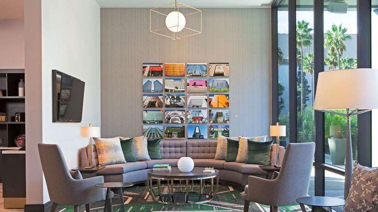 H Hotel Los Angeles, Curio Collection Lobby