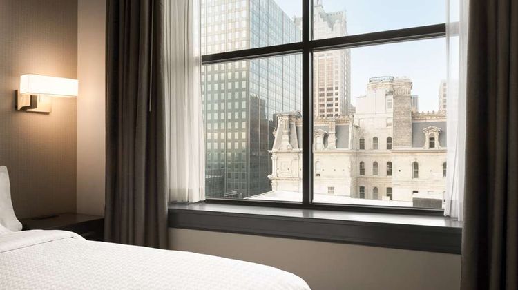 Homewood Suites by Hilton Milwaukee Room