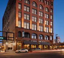 Homewood Suites by Hilton Milwaukee Exterior