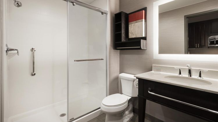 Homewood Suites by Hilton Milwaukee Room