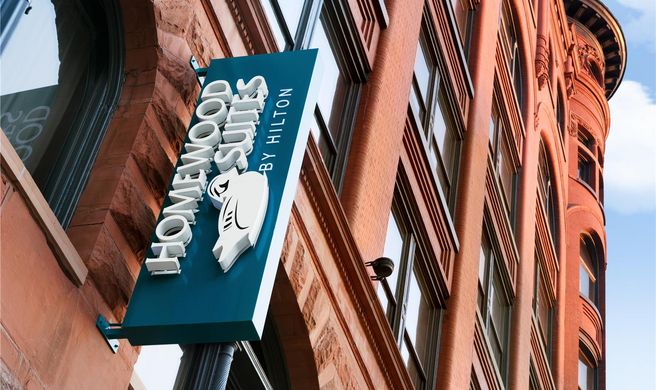 Homewood Suites by Hilton Milwaukee Exterior