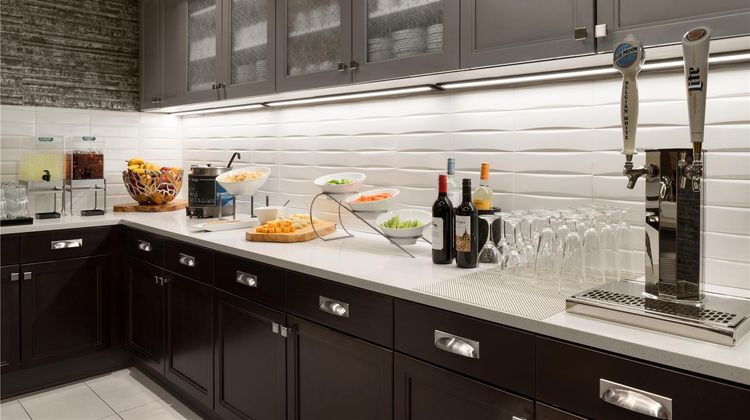 Homewood Suites by Hilton Milwaukee Restaurant