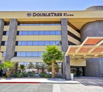 Doubletree by Hilton Phoenix North Exterior
