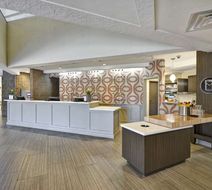 Doubletree by Hilton Phoenix North Lobby