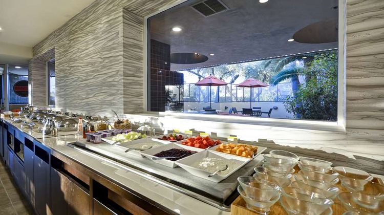 Doubletree by Hilton Phoenix North Restaurant