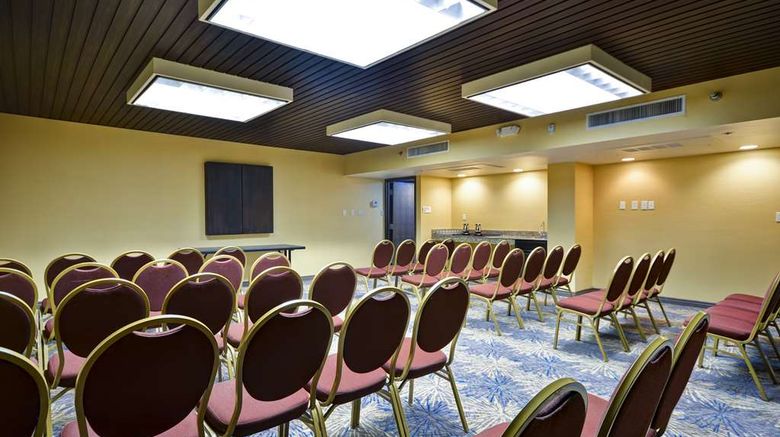 <b>Doubletree by Hilton Phoenix North Meeting</b>. Images powered by <a href="https://iceportal.shijigroup.com/" title="IcePortal" target="_blank">IcePortal</a>.