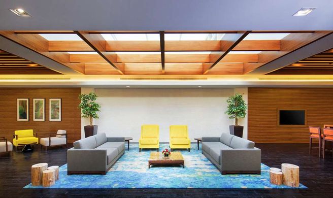 Hilton Garden Inn Ras Al Khaimah Lobby