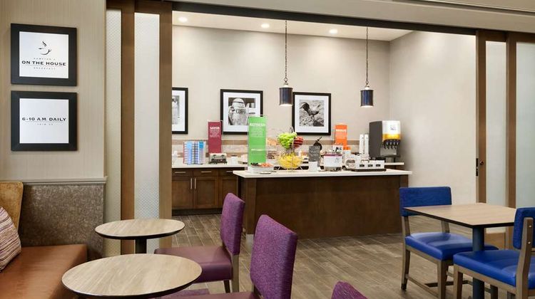 Hampton Inn & Suites Seattle/Renton Restaurant