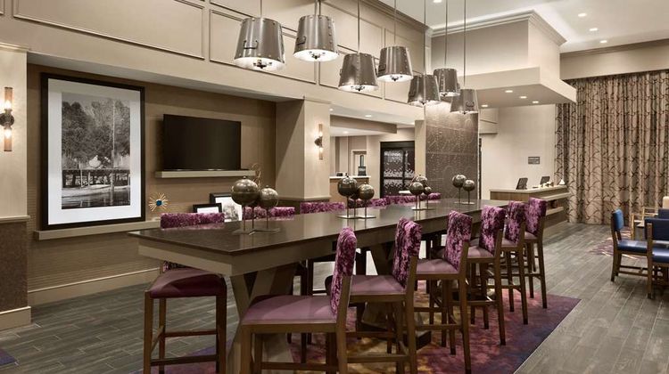 Hampton Inn & Suites Seattle/Renton Lobby