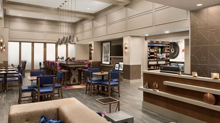 Hampton Inn & Suites Seattle/Renton Lobby