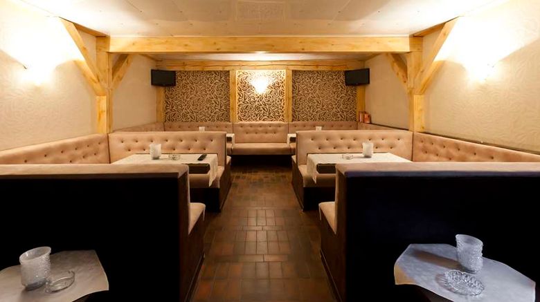 <b>Sure Hotel Rhoen Garden Restaurant</b>. Images powered by <a href="https://iceportal.shijigroup.com/" title="IcePortal" target="_blank">IcePortal</a>.