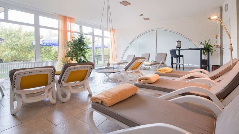 <b>Sure Hotel Rhoen Garden Spa</b>. Images powered by <a href="https://iceportal.shijigroup.com/" title="IcePortal" target="_blank">IcePortal</a>.