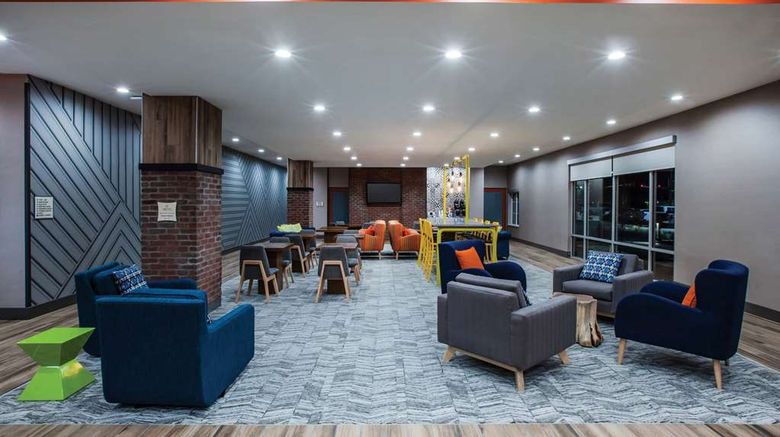 <b>La Quinta Inn & Suites Owasso Lobby</b>. Images powered by <a href="https://iceportal.shijigroup.com/" title="IcePortal" target="_blank">IcePortal</a>.