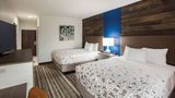 <b>La Quinta Inn & Suites Owasso Room</b>. Images powered by <a href="https://iceportal.shijigroup.com/" title="IcePortal" target="_blank">IcePortal</a>.