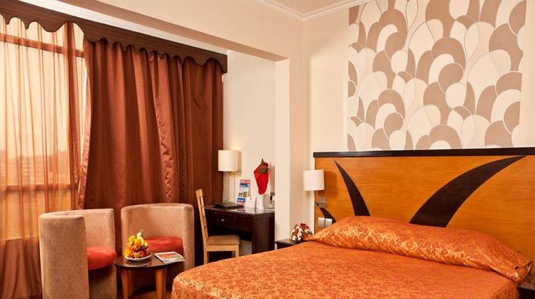 Al Jawhara Metro Hotel Room