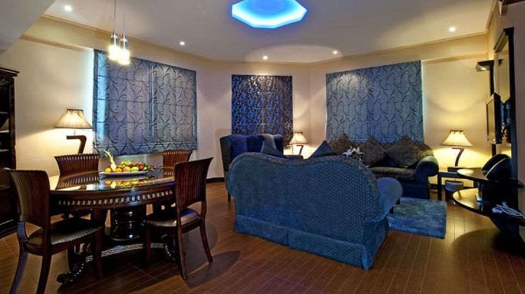 Al Jawhara Metro Hotel Room