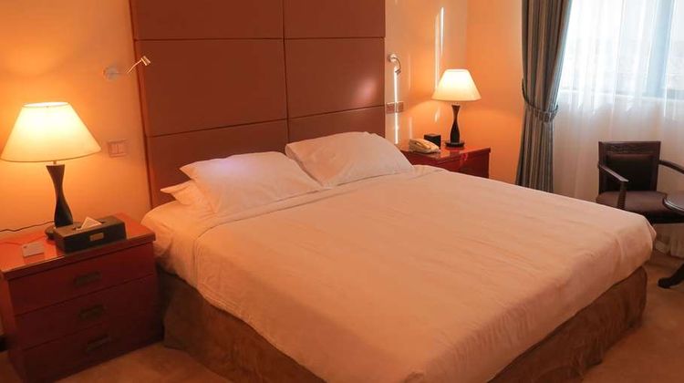 Al Jawhara Metro Hotel Room