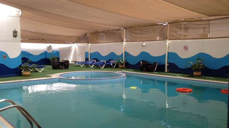 Al Jawhara Metro Hotel Pool