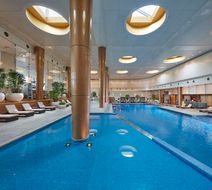 Crown Towers Melbourne Pool