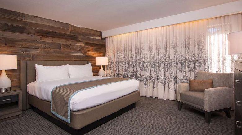 <b>Hotel Azure Room</b>. Images powered by <a href="https://iceportal.shijigroup.com/" title="IcePortal" target="_blank">IcePortal</a>.