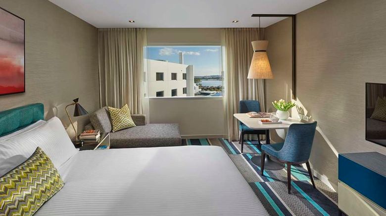 <b>Crown Promenade Perth Room</b>. Images powered by <a href="https://iceportal.shijigroup.com/" title="IcePortal" target="_blank">IcePortal</a>.
