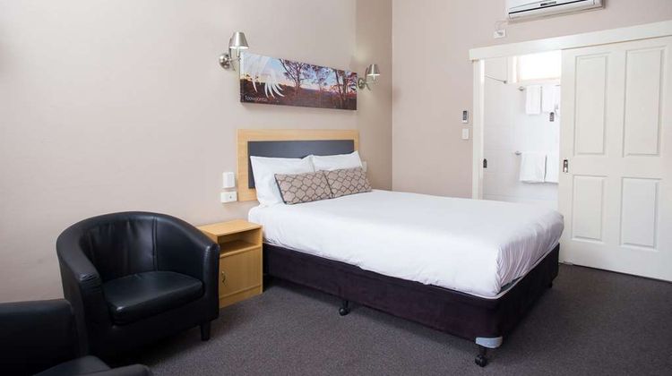 Downs Motel Suite